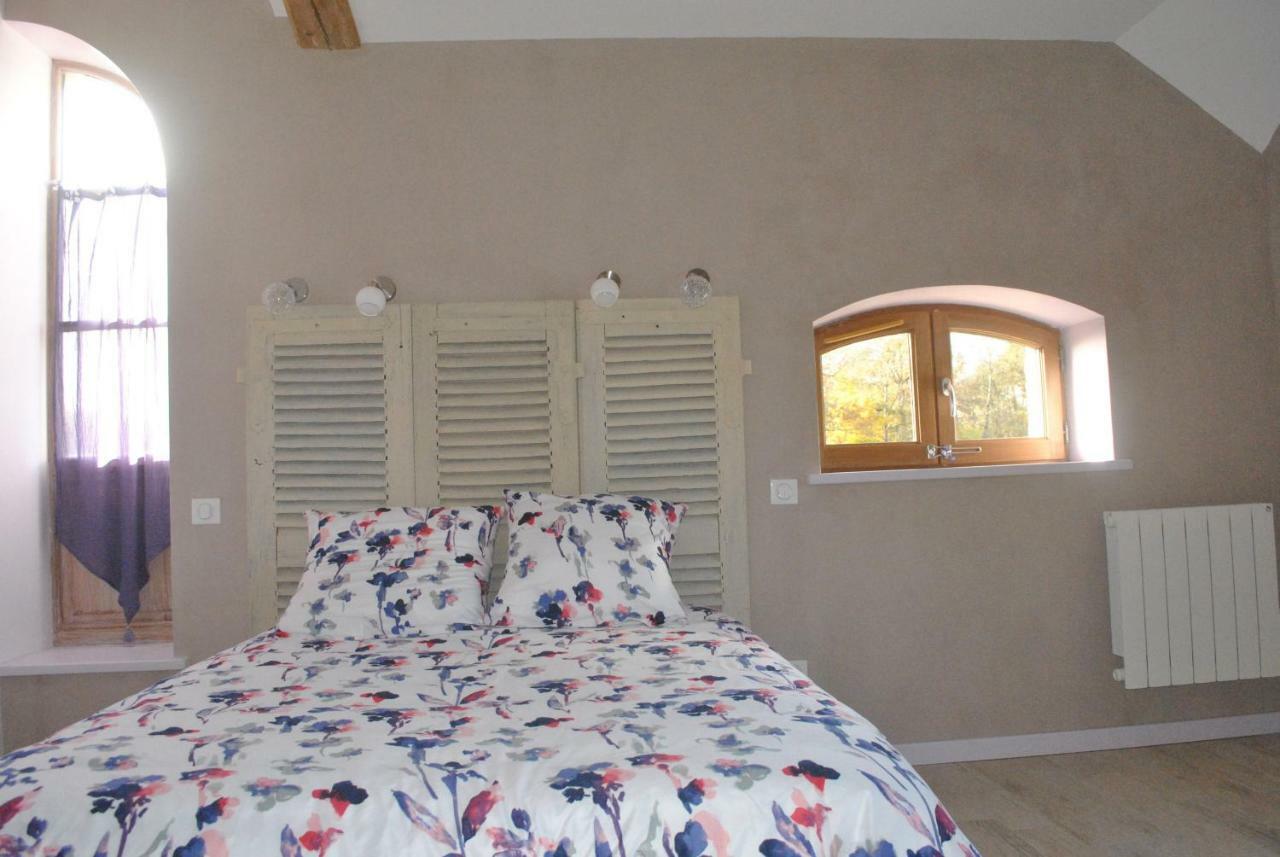 Bed and Breakfast Domaine De La Poyat Legny Экстерьер фото